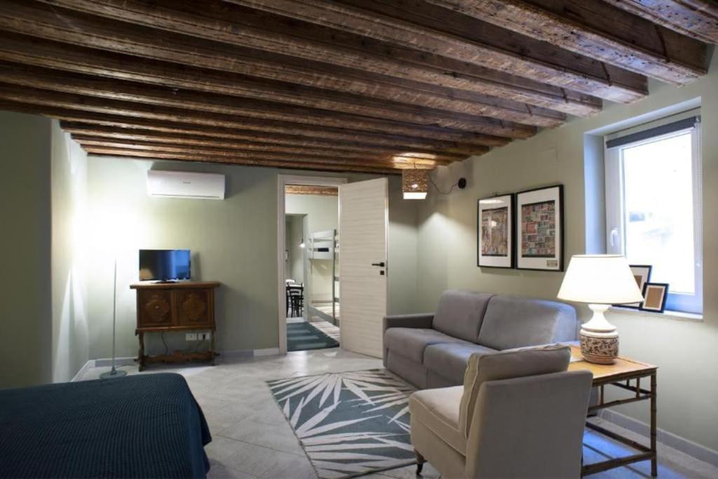 Central, Family-Friendly, Washing Machine, 200M To Aquarium And Metro, 300 Mbps Internet Genoa Exterior photo